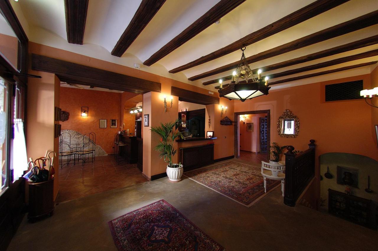 Aparthotel SPA Don Iñigo de Aragón Las Cuevas de Cañart Exterior foto